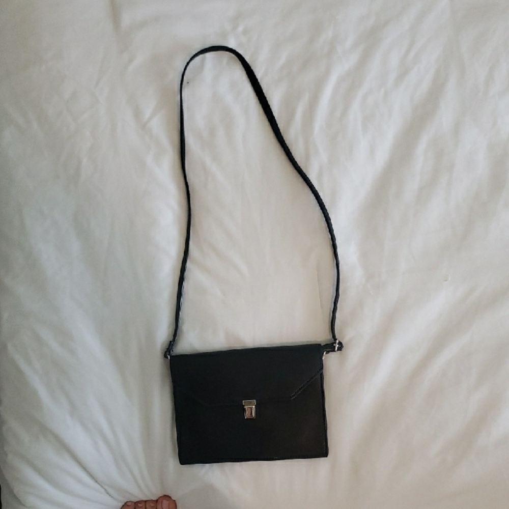 Elegant Black Crossbody Bag